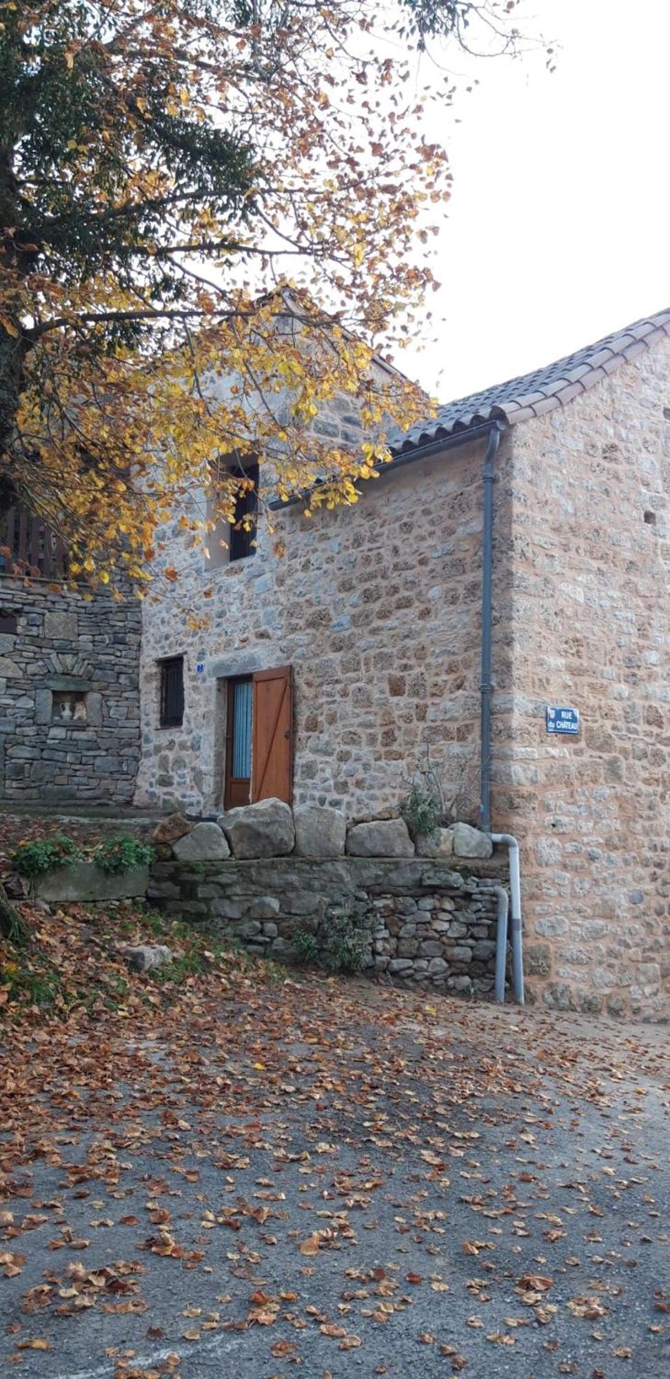 Gite Le Jaya Saint-Georges-de-Luzençon Exterior foto